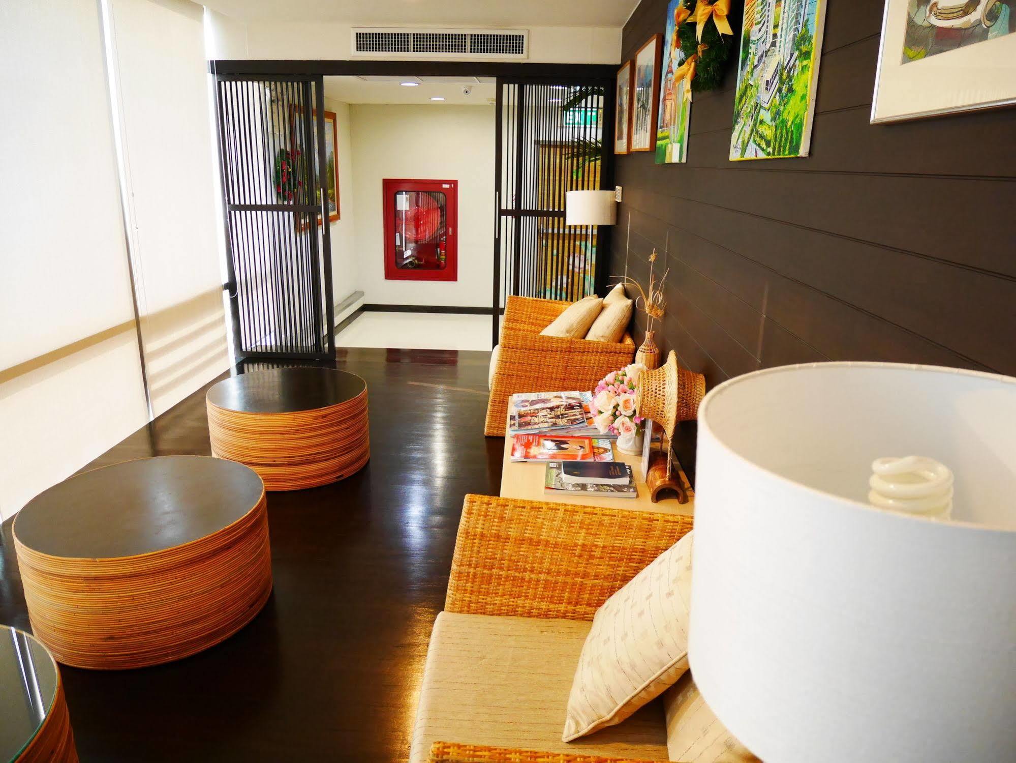 Swutel Hotel Bangkok Luaran gambar